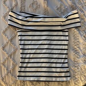 Old Navy Off-Shoulder Fitted Top White Black